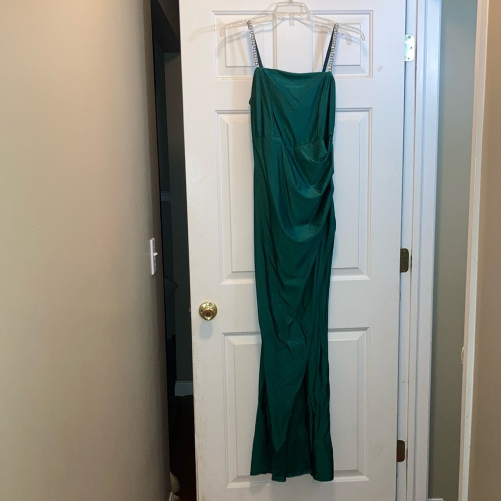 Honey and Rosie Green Spaghetti Strap Prom Gown